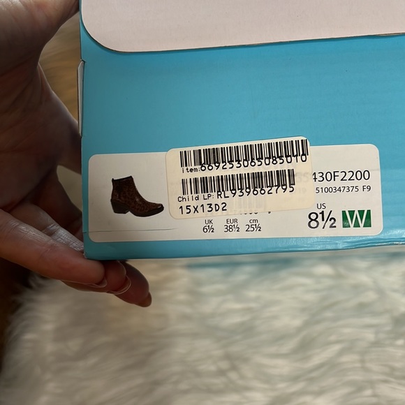 BZEES Leopard Print Tease Ankle Bootie Sz 8.5 W NIB - Picture 4 of 14